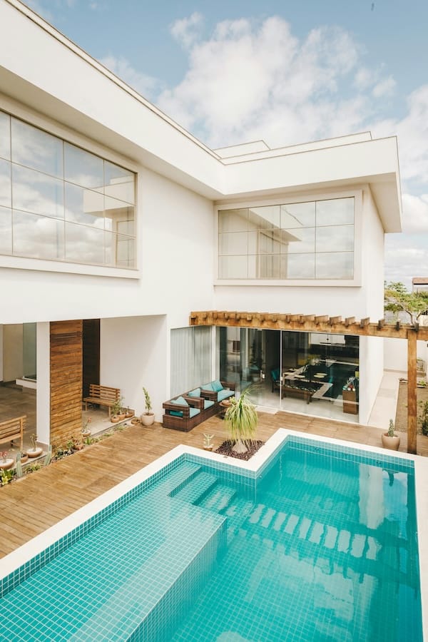 luxury villas in Mallorca for sale or rent